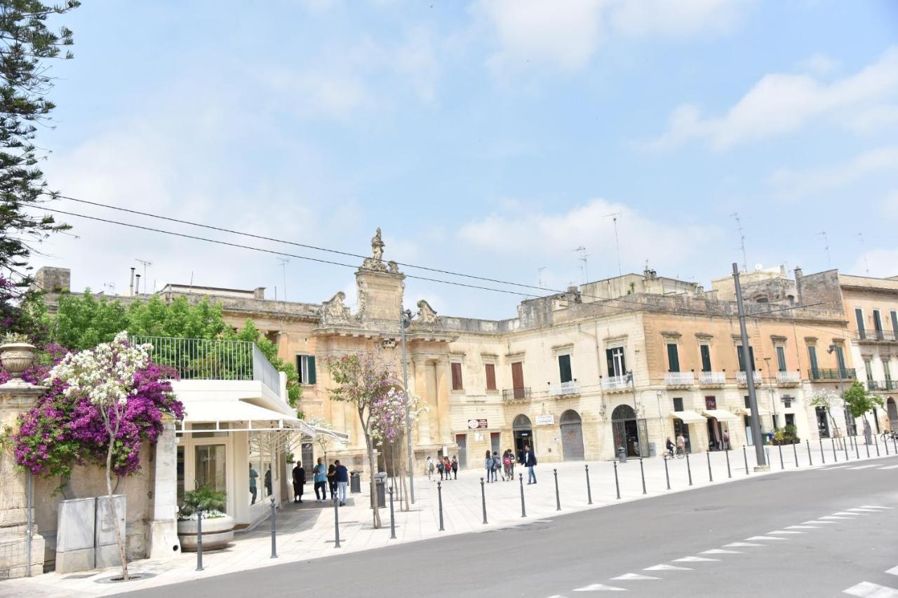 Rosaria Suite & Rooms Lecce Bagian luar foto